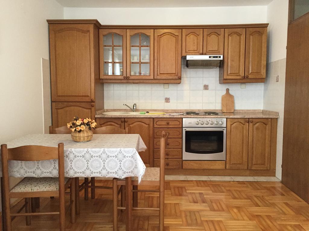 Apartments Antonia Malinska Exterior photo